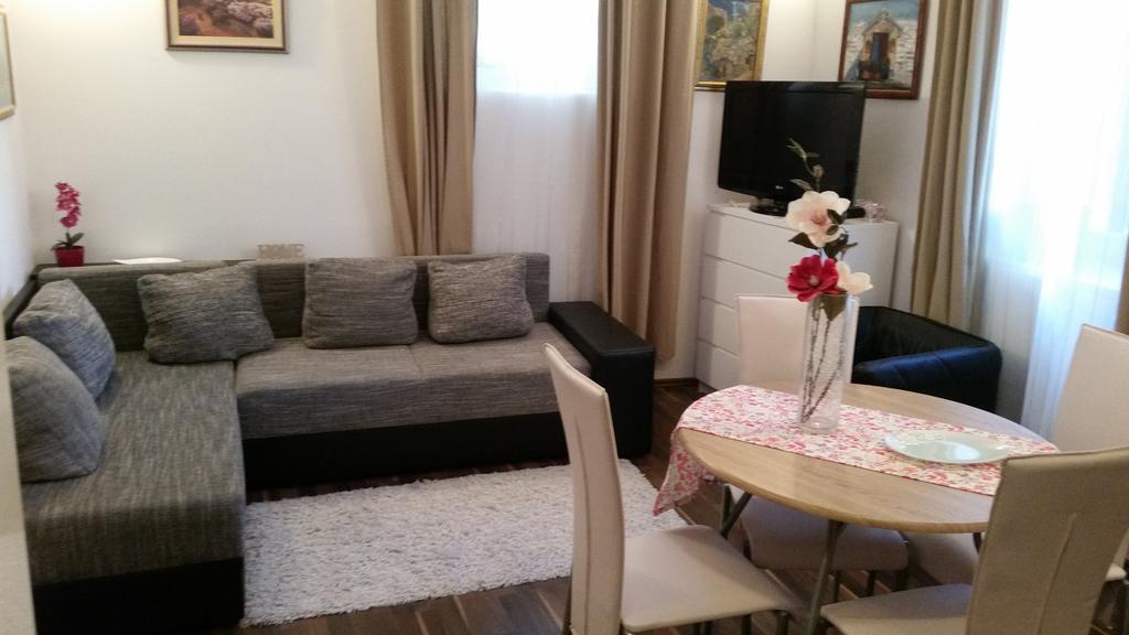 Apartment Ines Спліт Екстер'єр фото